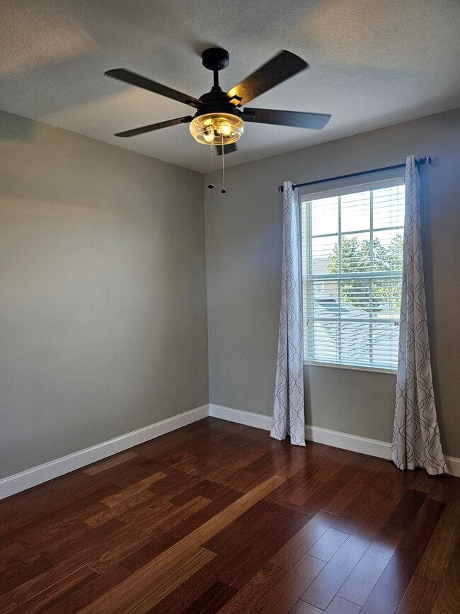 Building Photo - 9309 Northlake Pkwy