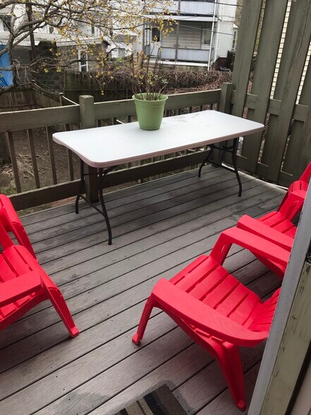 Building Photo - 21 Warner St