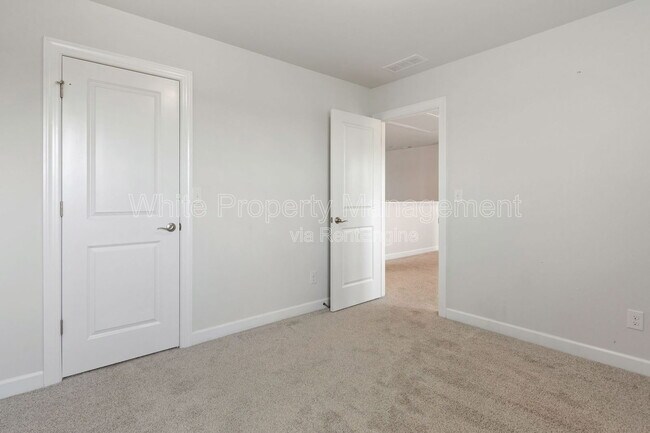 Building Photo - 4962 Durneigh Dr