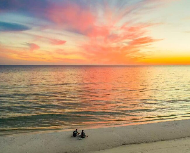 Building Photo - 50% off first months rent.  Remodeled 5 bedroom house with bikes – walking distance to the beach