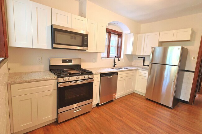 Building Photo - 3754 Dunnica Ave