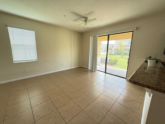 Building Photo - 4/2 Orlando Townhome