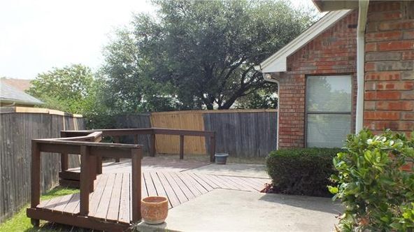 Building Photo - 2401 Brooke Ct