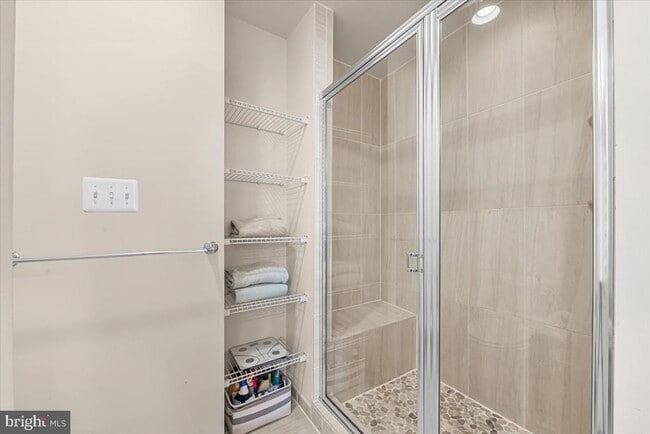 Building Photo - 12611 Macaulay St