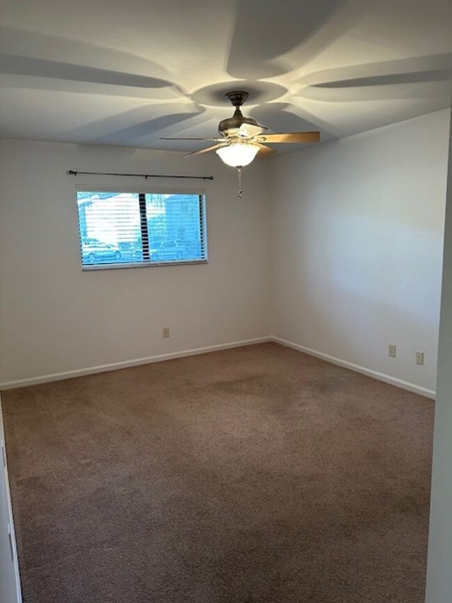 Building Photo - Woodlake Villa - 2 Bedroom/2 Bathroom