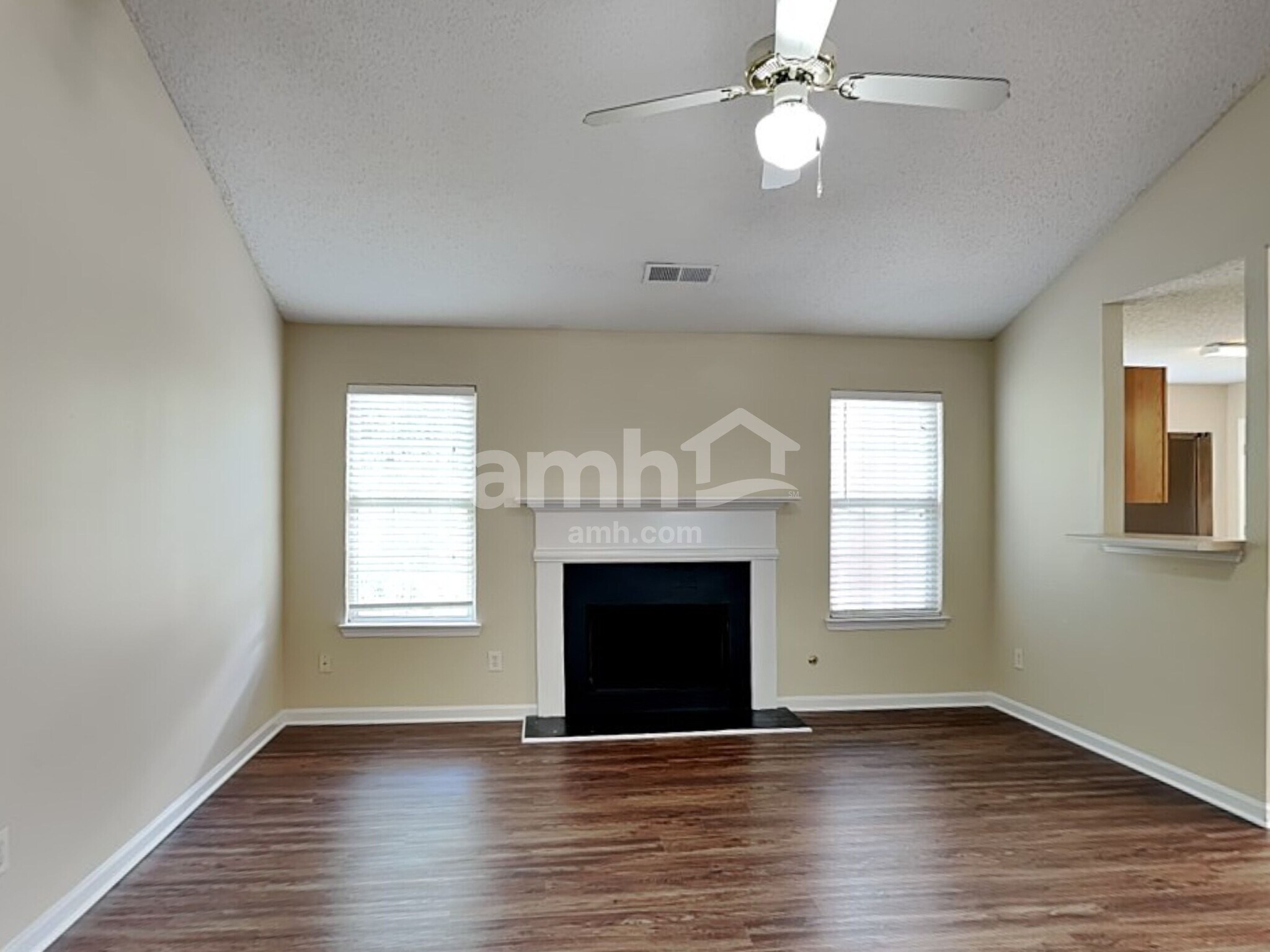 Building Photo - 2901 Horseshoe Bend Rd SW