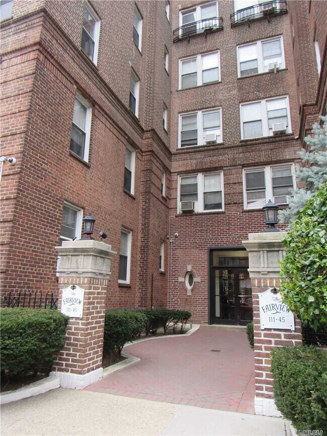 Building Photo - 111-45 76th Dr