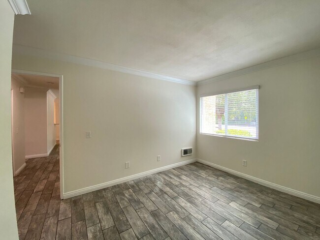 Building Photo - 2bed/2bath home in Mission Park Community!