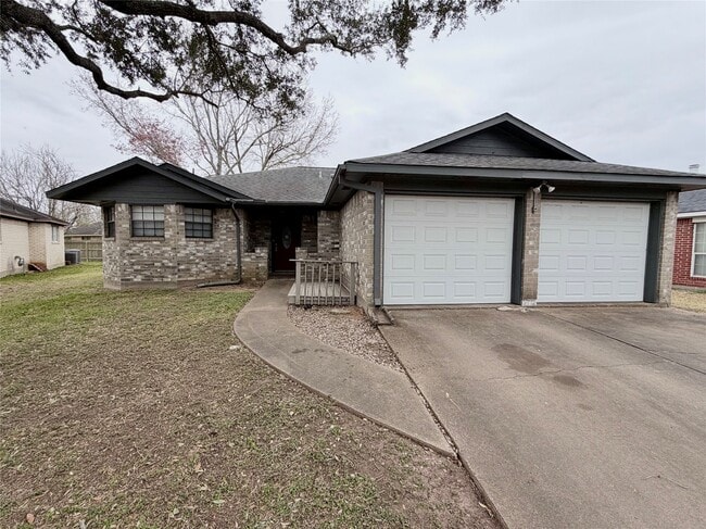 Building Photo - 2712 Monroe Ave