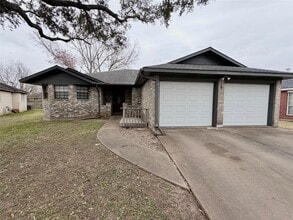 Building Photo - 2712 Monroe Ave