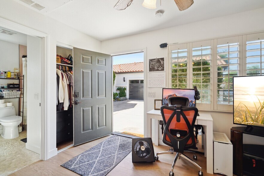 Building Photo - 45138 Shaugnessy Dr