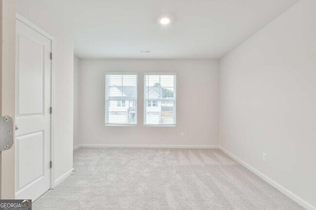 Building Photo - 4541 Bishops Ln