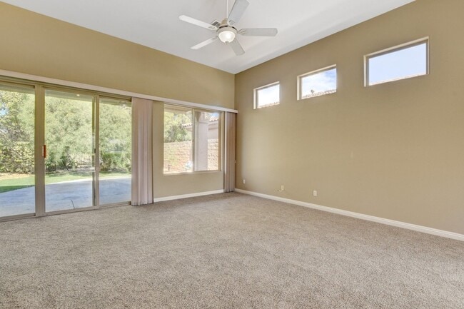Building Photo - ELEGANT Single Story, 2 Bedroom Home in ANTHEM Gated Community!