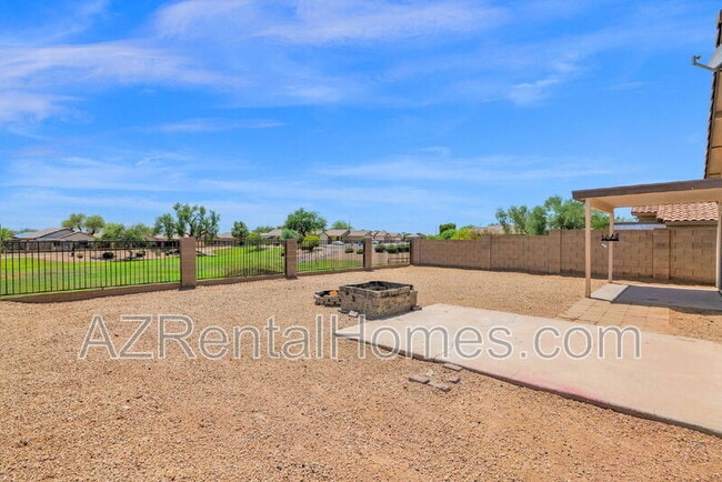 Building Photo - 987 E Santa Cruz Ln