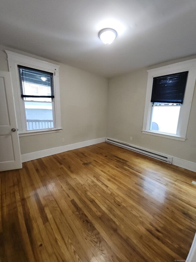 Building Photo - 51 Wildwood Ave