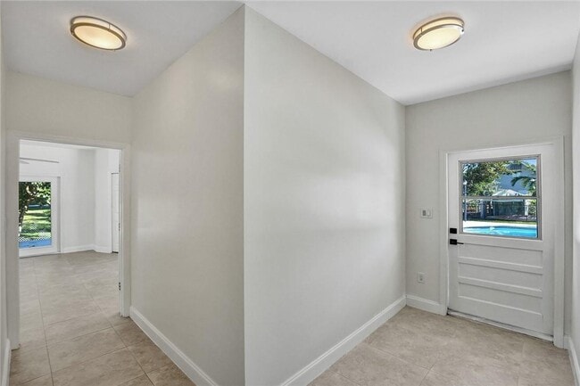 Building Photo - 11811 SW 3rd St