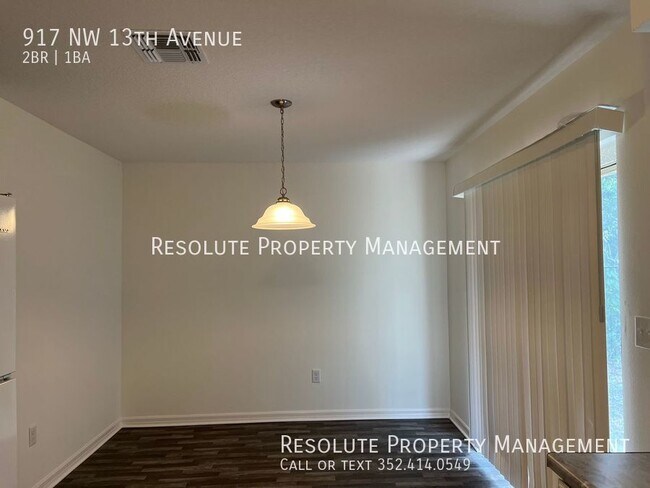 Building Photo - Newly Remodeled 2/1 - NW Ocala