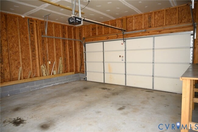 Building Photo - 2143 Mountain View Rd