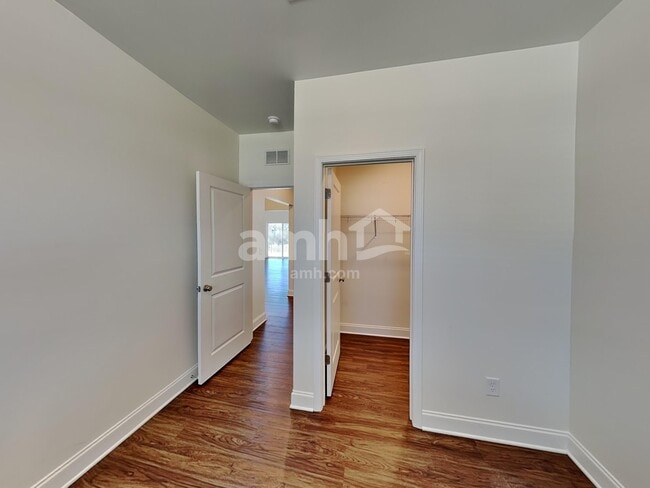 Building Photo - 108 Cairo Ct