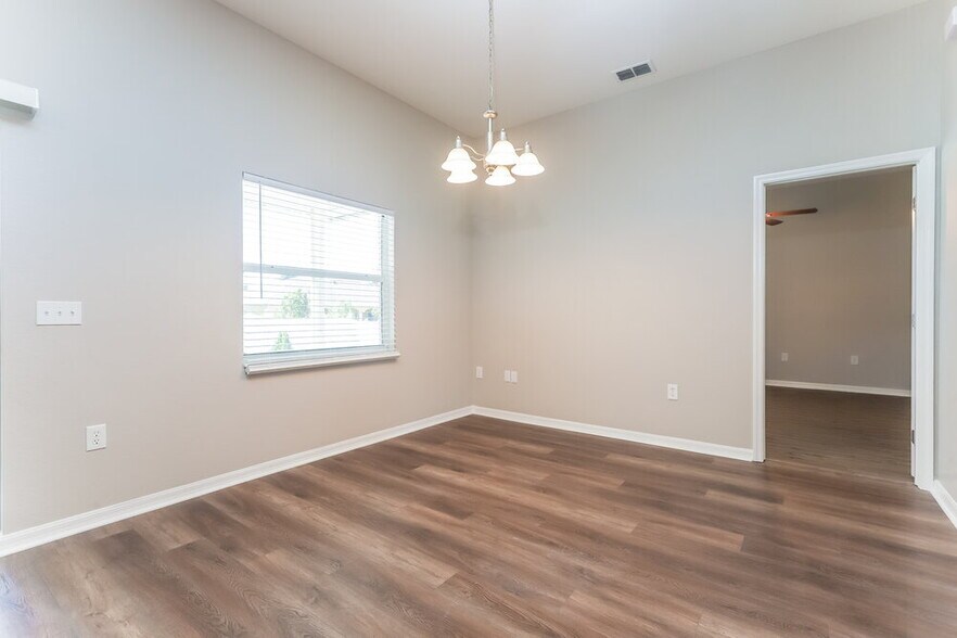 Building Photo - 7607 Canterbury Cir