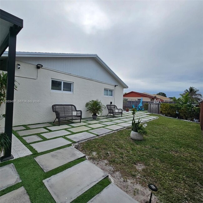 Building Photo - 19623 NW 30th Pl