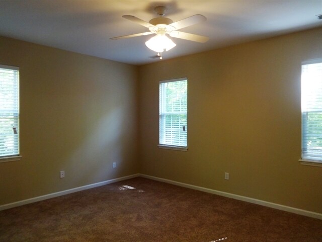 Building Photo - 113 Sumpter Hill Dr