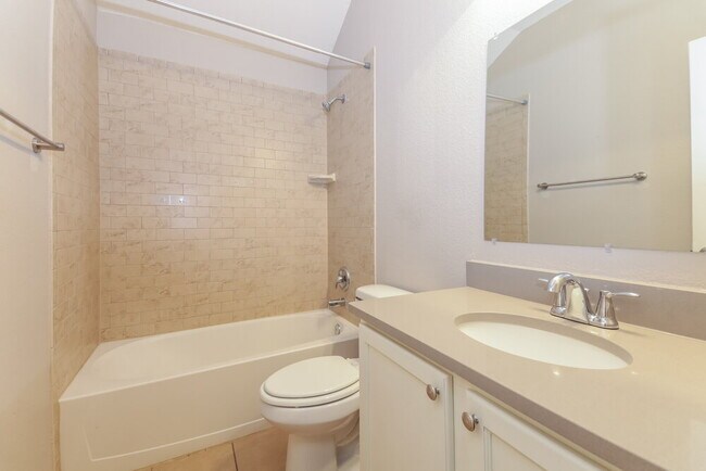 Building Photo - 1813 Cedar Wood Trail