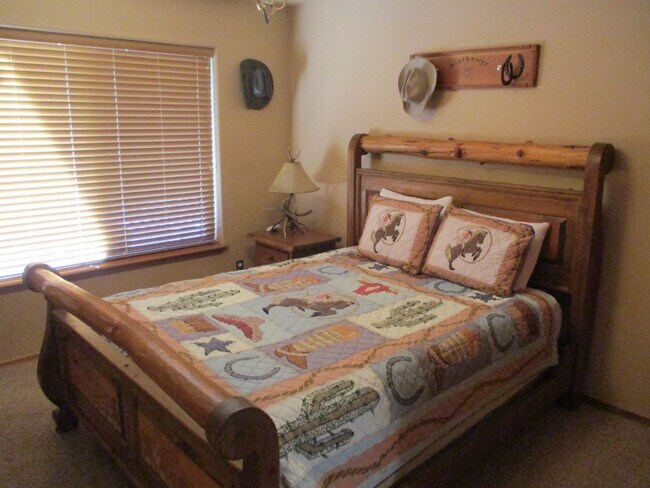 Building Photo - 4751 W Bison Ln