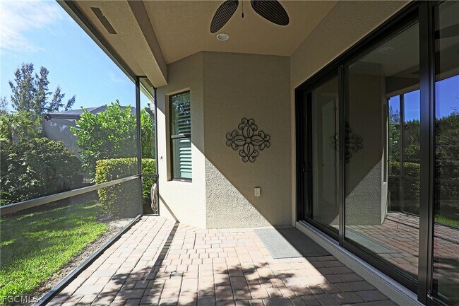 Building Photo - 8181 Venetian Pointe Dr