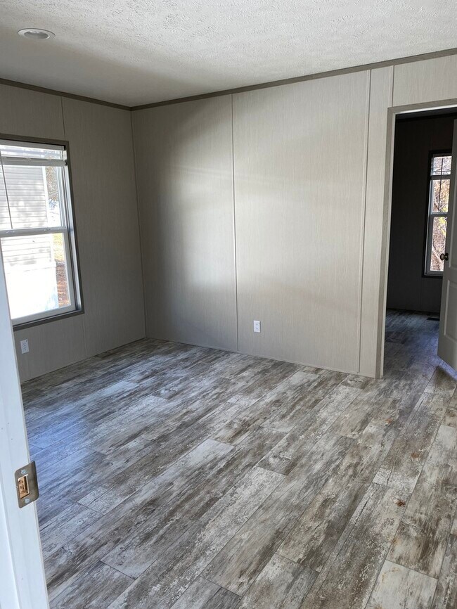 Building Photo - New 2022 Energy Efficient Home