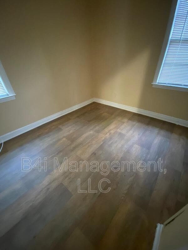Building Photo - 1108 George Cir