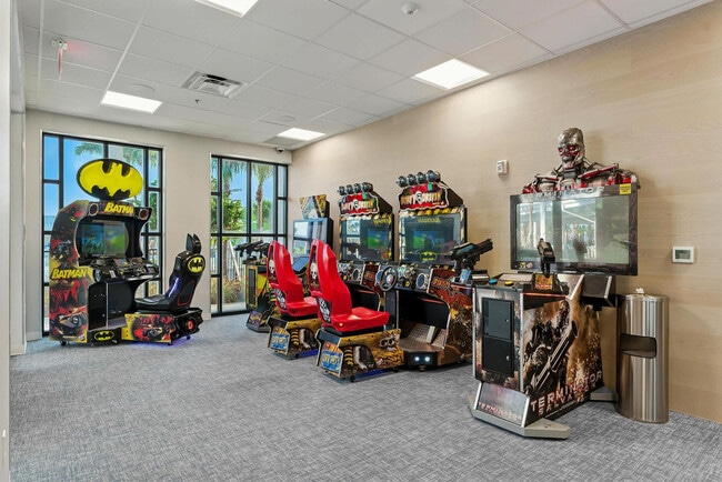 Building Photo - 15996 Cape Coral Lp