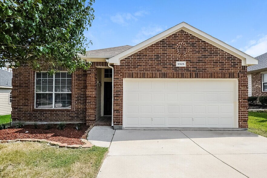 Primary Photo - 9925 Fressia Ln