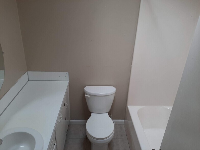 bathroom - 103 Foothills Dr