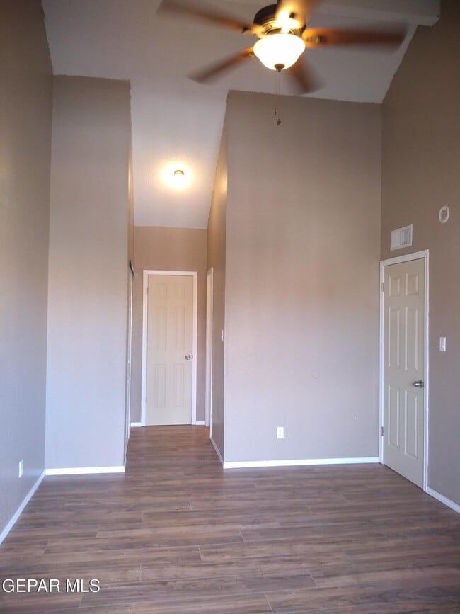 Building Photo - 3119 Voss Dr
