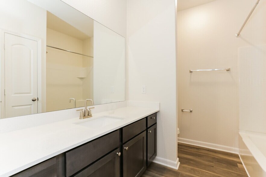 Building Photo - 9640 Dan Meyer Dr