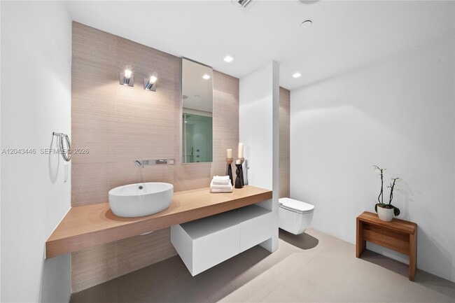 Building Photo - 4779 Collins Ave