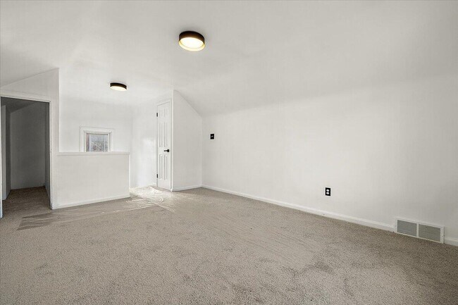 Building Photo - 6106 Oldtown St