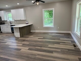 Building Photo - 123 Edwards Ave