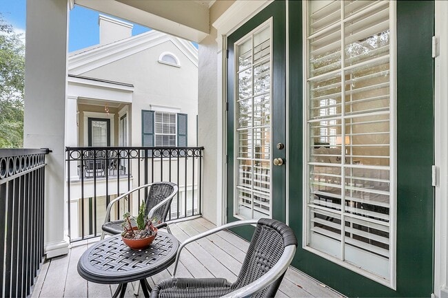 Building Photo - Beautiful Baldwin Park Orlando Town Home