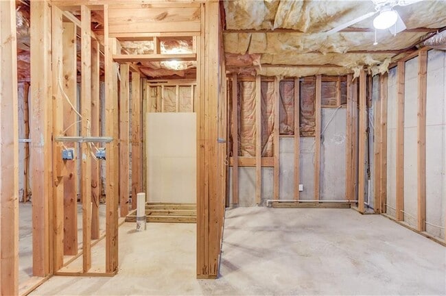 Building Photo - 5135 Amberden Hall Dr