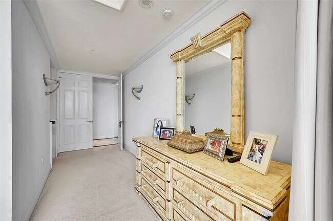 Building Photo - 6001 N Ocean Dr