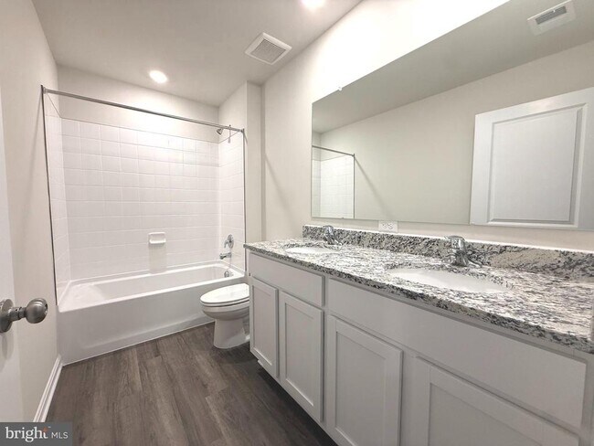 Building Photo - 328 Anconas Blvd