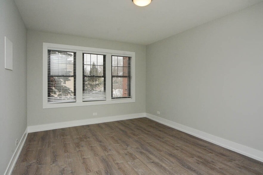 Building Photo - 1133 Maple Ave