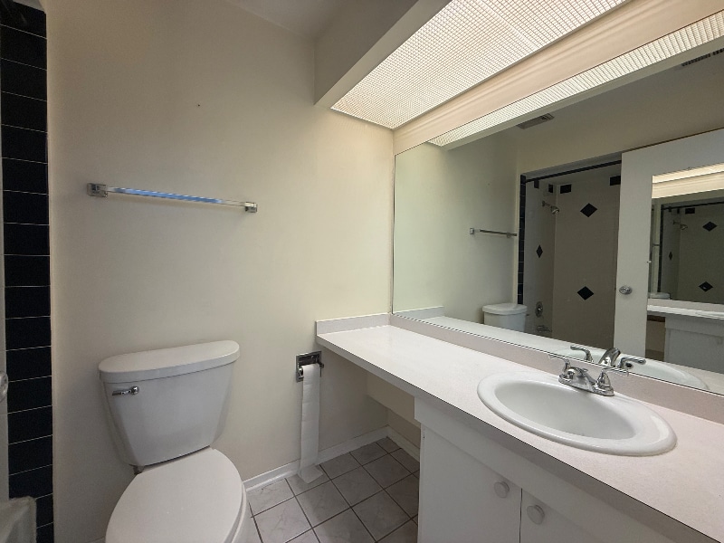 Building Photo - 3108 Roberts Dr