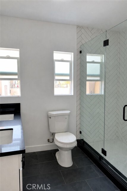 Building Photo - 10603 S Osage Ave