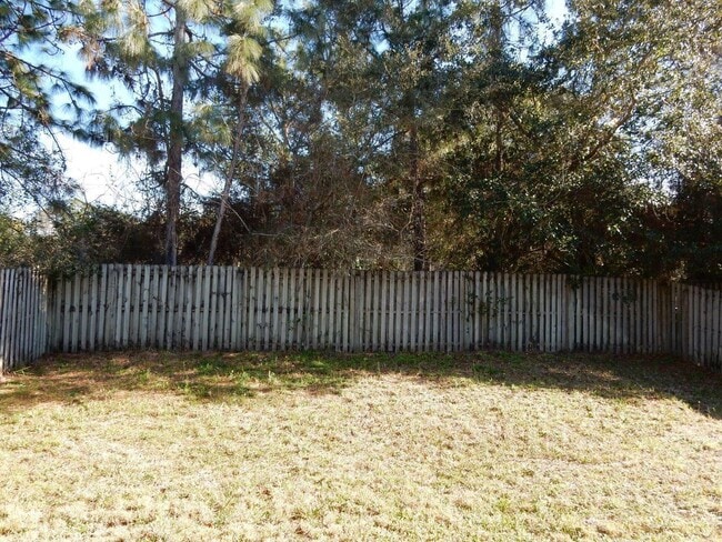 Building Photo - Nice 4/2 Two-Story Home in Seminole County...