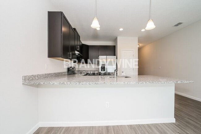Building Photo - NEW LEASING SPECIAL: 1 MONTH CREDIT! 4BED ...
