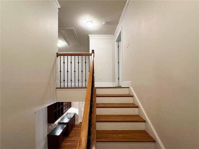 Building Photo - 5132 Meridian Ln