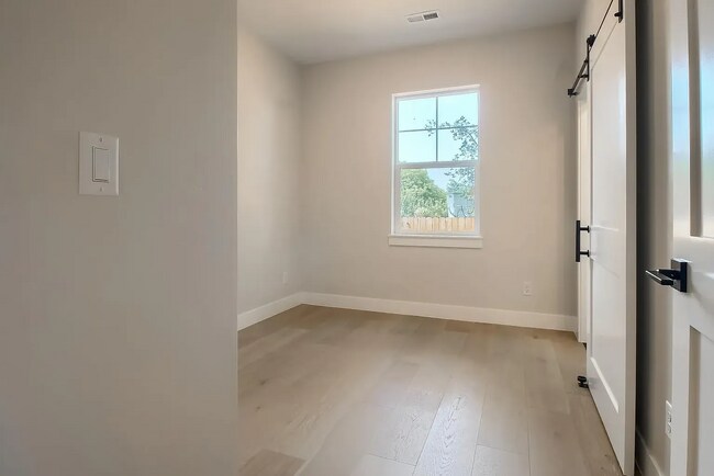 Building Photo - "Spacious 3-Bed Townhouse in Arvada with 2.5 Baths & 1854 Sq Ft of Comfort!"